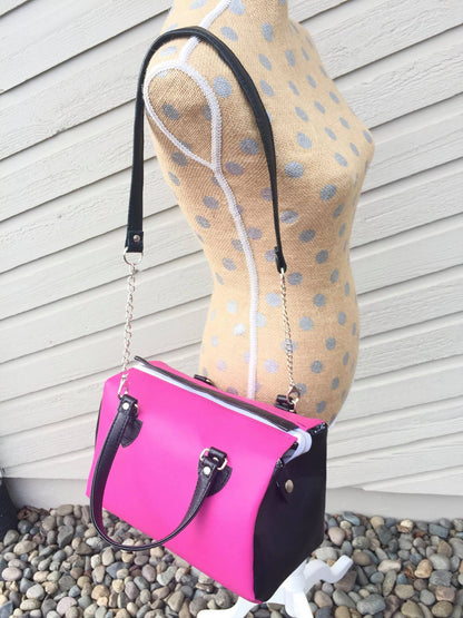 Louise Barrel Bag Sewing Pattern  made by Connie Tkach