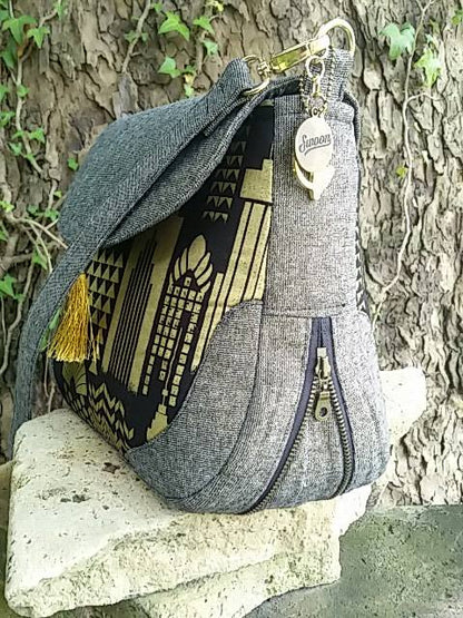 Sadie Expandable Bag Sewing Pattern  made by Trish Hanson expanding area 