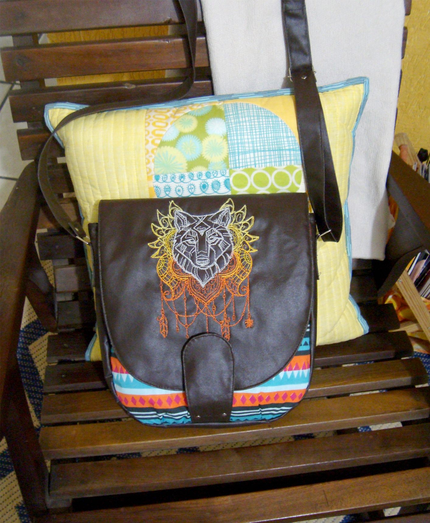 Sandra Saddle Bag Sewing Pattern made by Camila Mayumi
