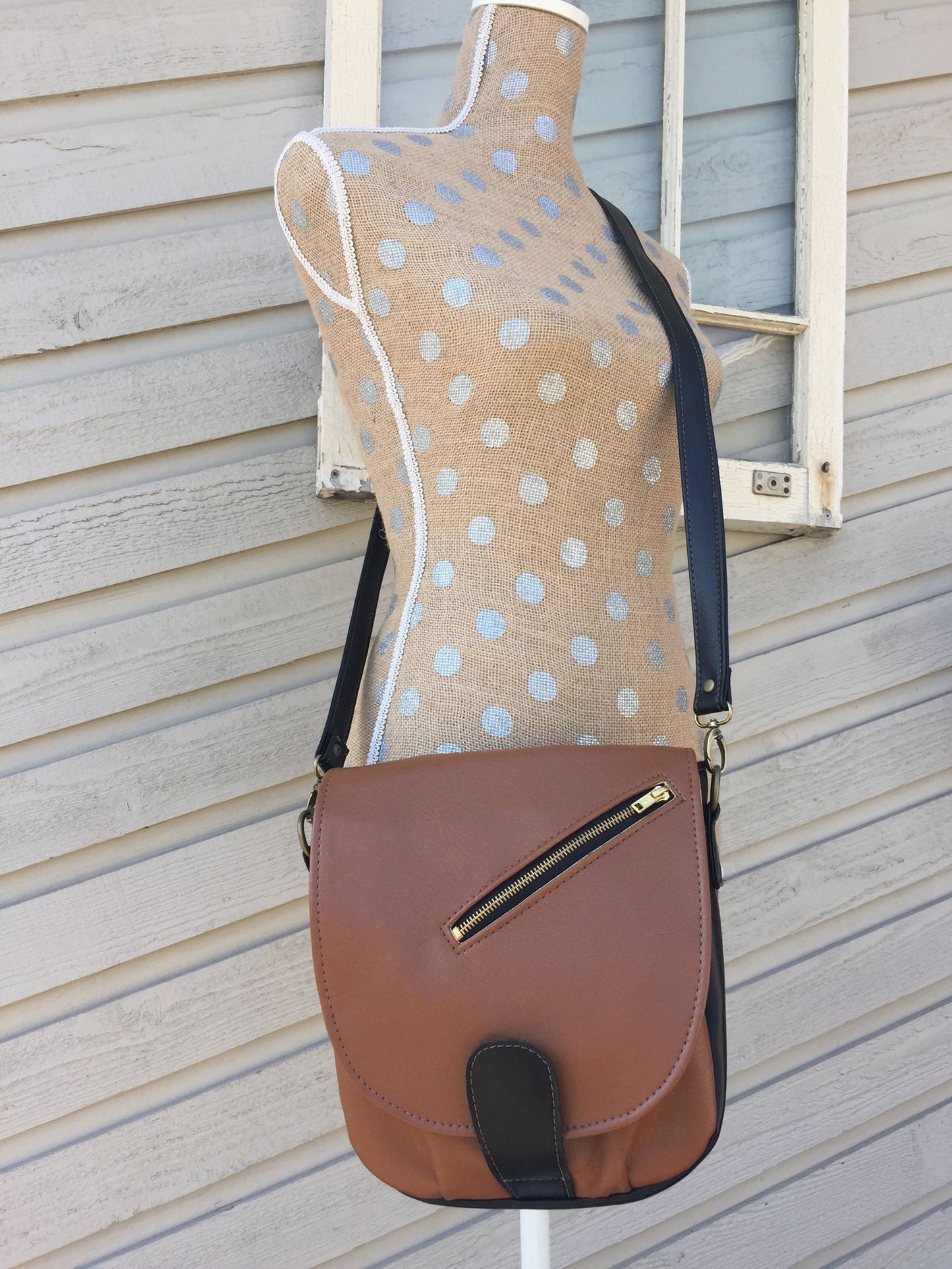 Sandra Saddle Bag Sewing Pattern made by Connie Tkach