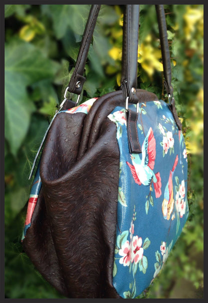 The Companion Carpet Bag sewing pattern by Mrs H made by Sew Ewey side view