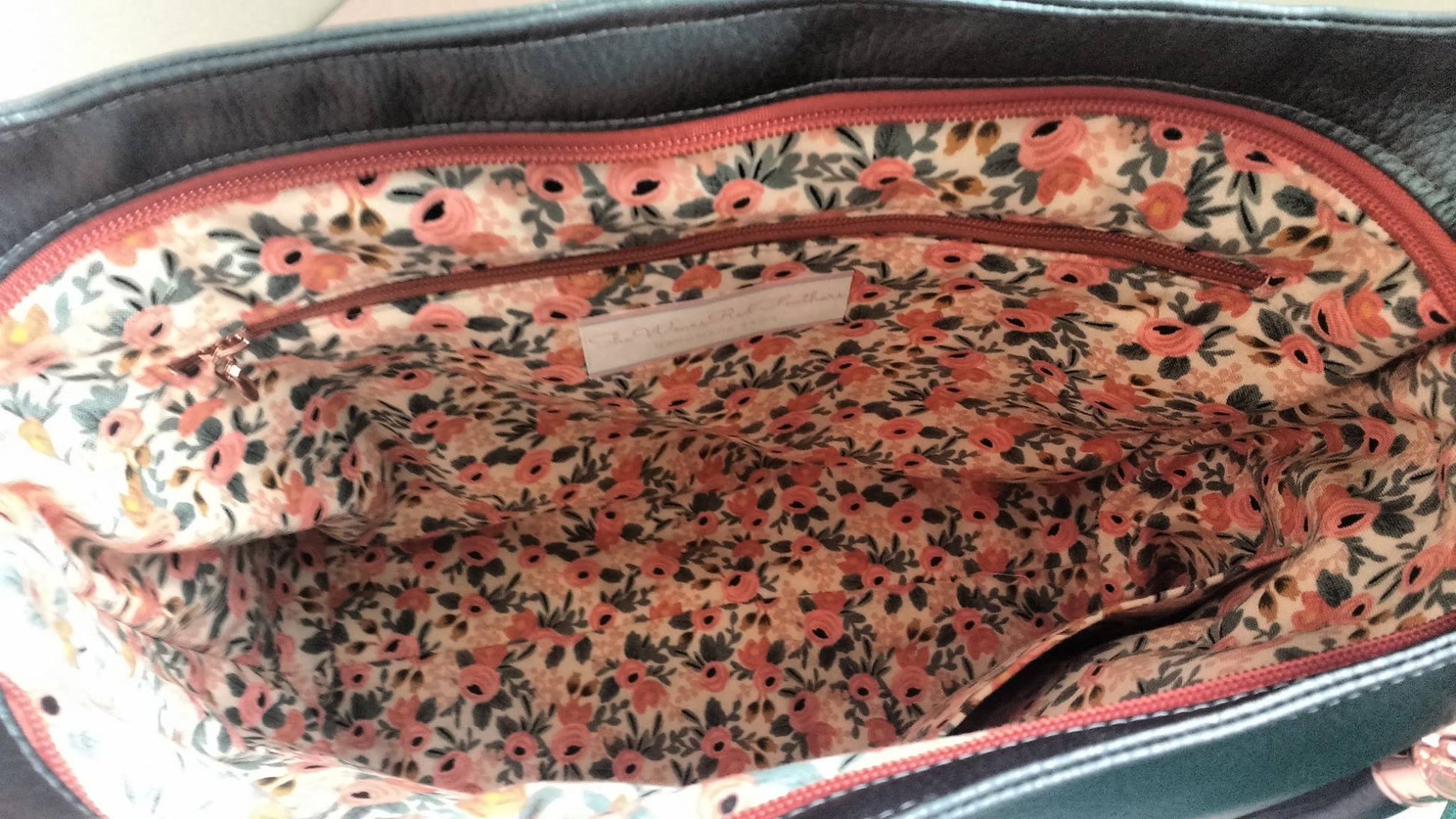 The Ring Sling PDF Bag Sewing Pattern floral interior fabric 