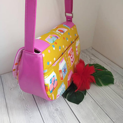 The Sassy Saddlebag PDF Sewing Pattern pink fabric side view 
