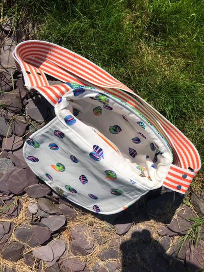 The Sassy Saddlebag PDF Sewing Pattern shell print fabric 