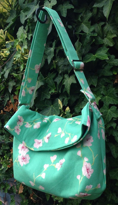 The Sling Bag free sewing pattern by Mrs H