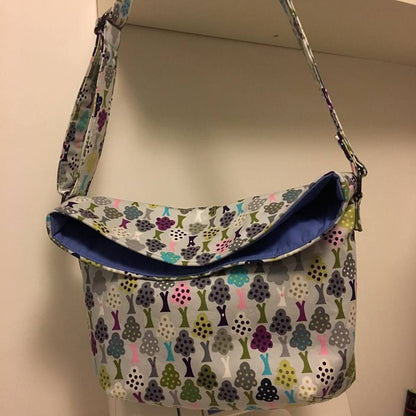 The Sling Bag free sewing pattern by Mrs H