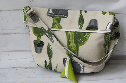 The Sling Bag free sewing pattern by Mrs H