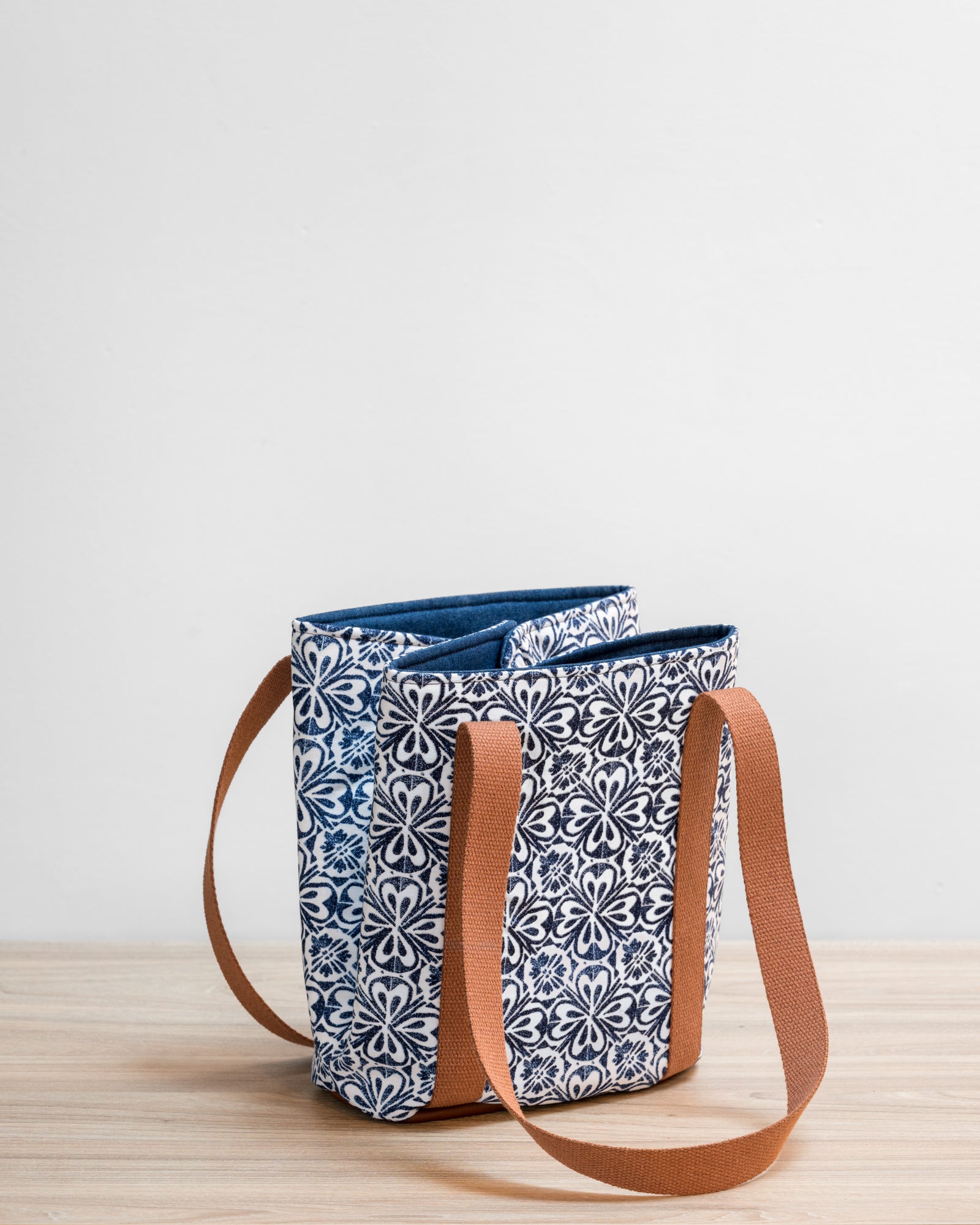The Ven Tote - Mini Market Makes PDF Sewing Pattern made by Annelles Geuens
