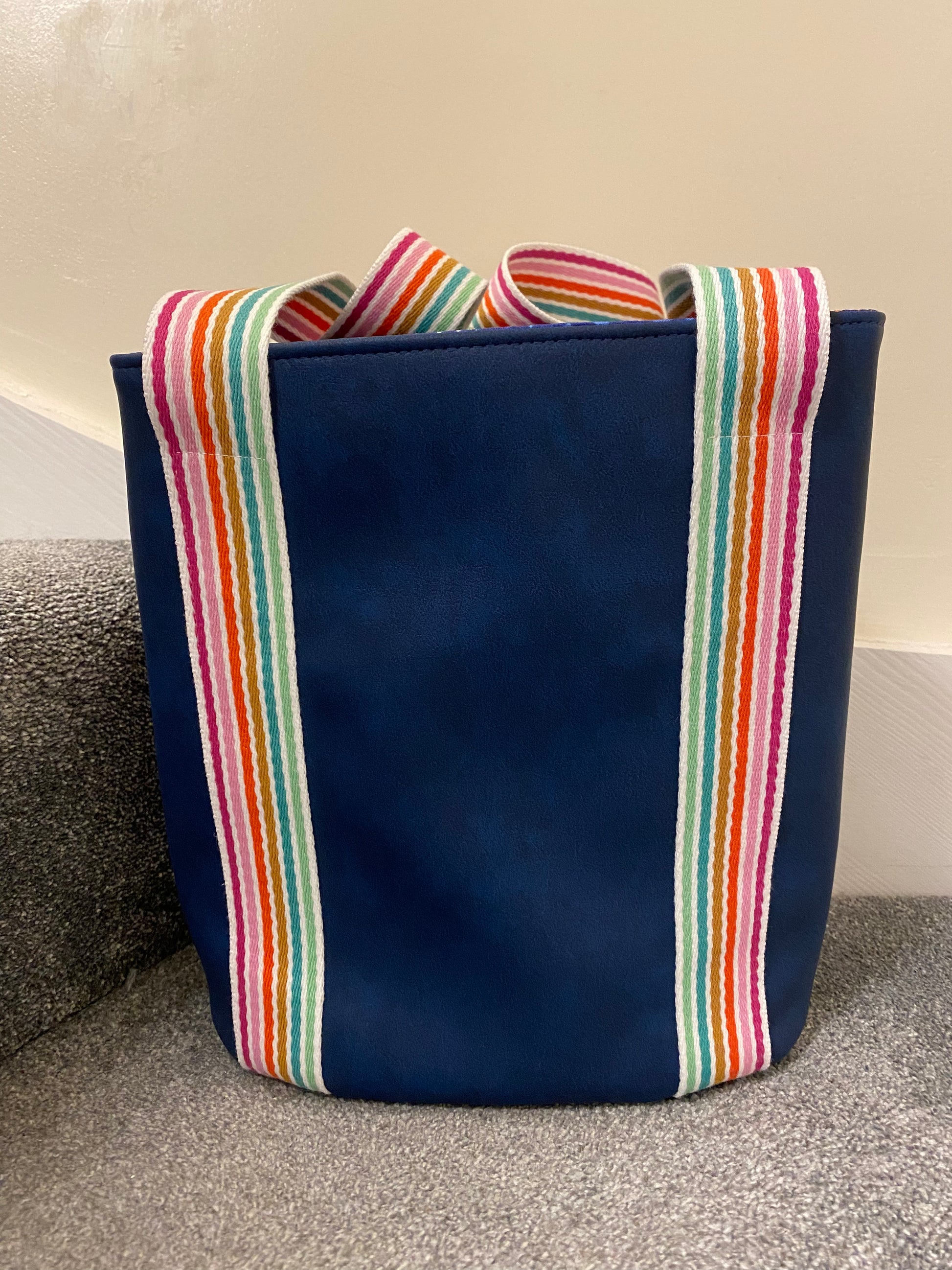 The Ven Tote - Mini Market Makes PDF Sewing Pattern made by Lara Smons