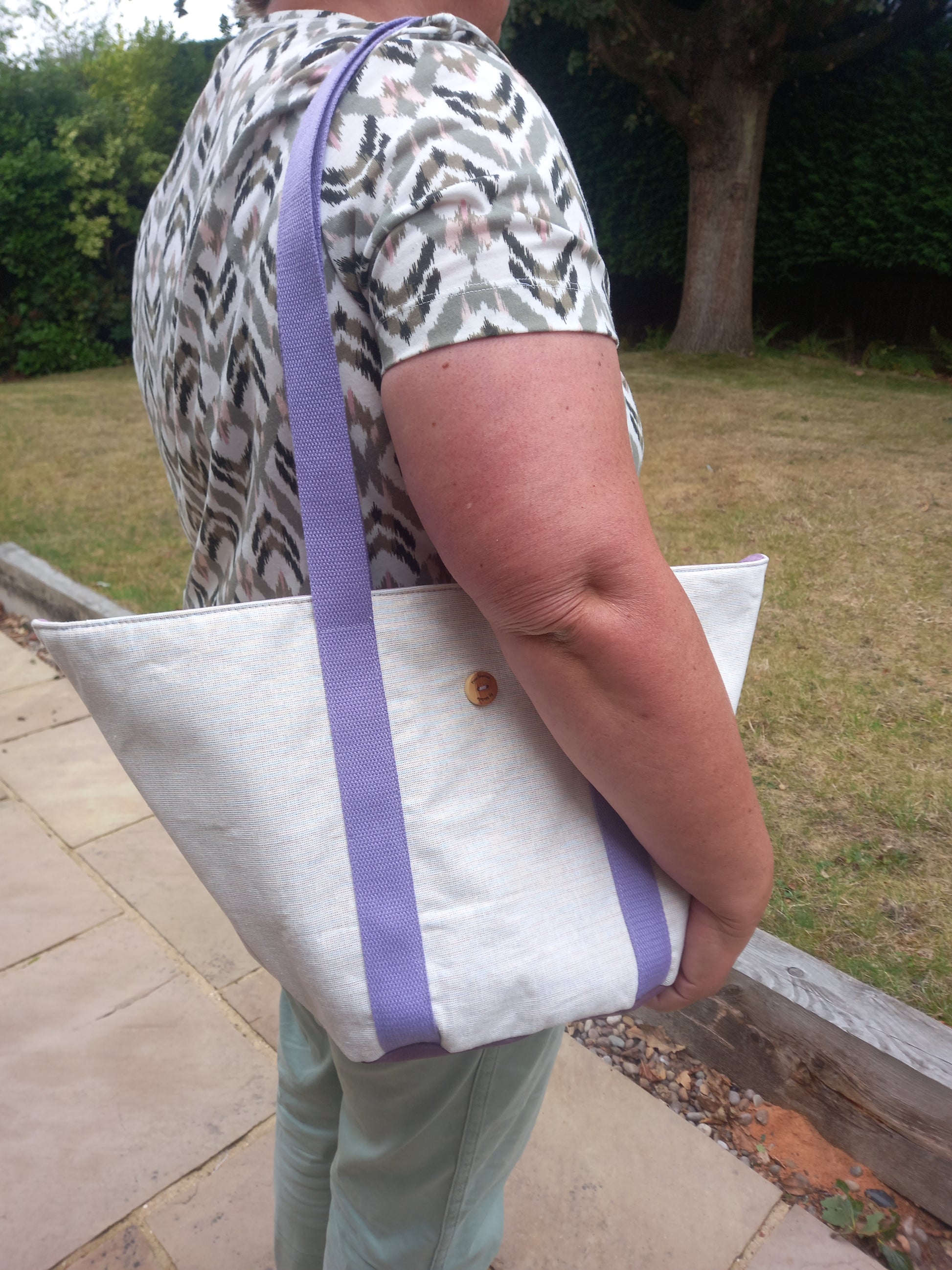 The Ven Tote - Mini Market Makes PDF Sewing Pattern made by Michele Lancaster